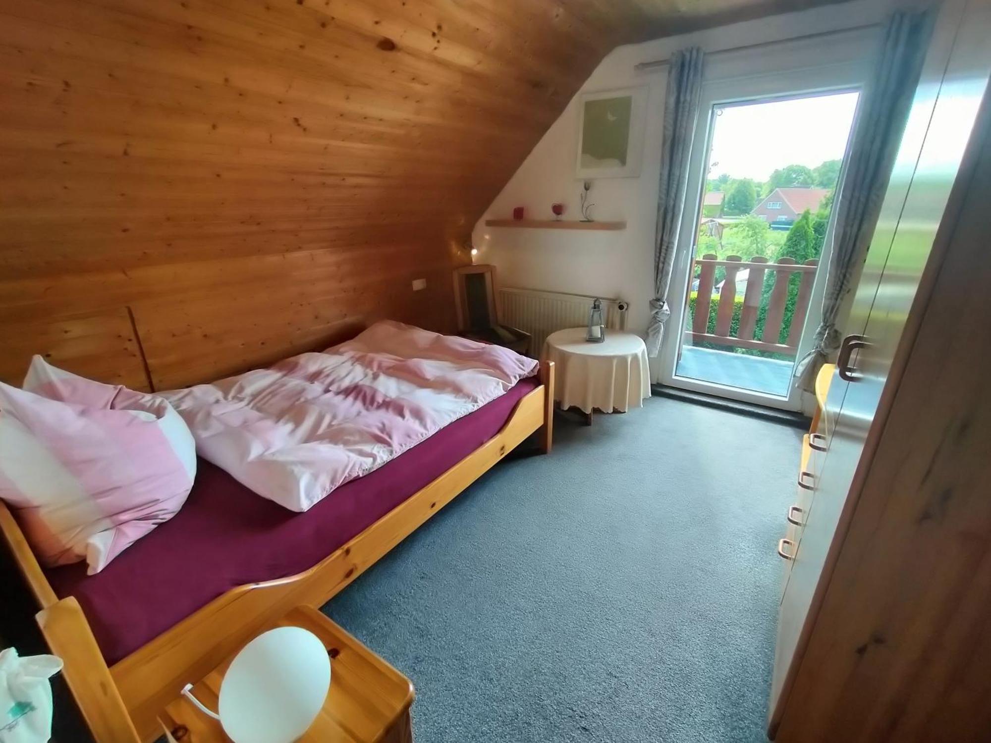 Ferienwohnung Mona, 65314 Moormerland Екстериор снимка