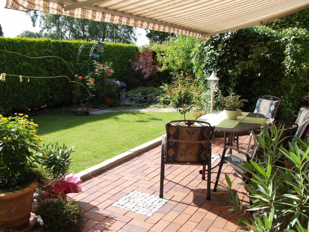 Ferienwohnung Mona, 65314 Moormerland Екстериор снимка